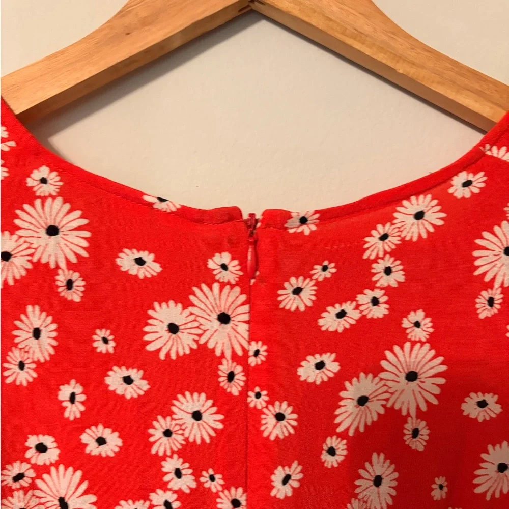 RIXO Red Daisy-Print Midi Dress with V-Neck - Picture 5 of 5